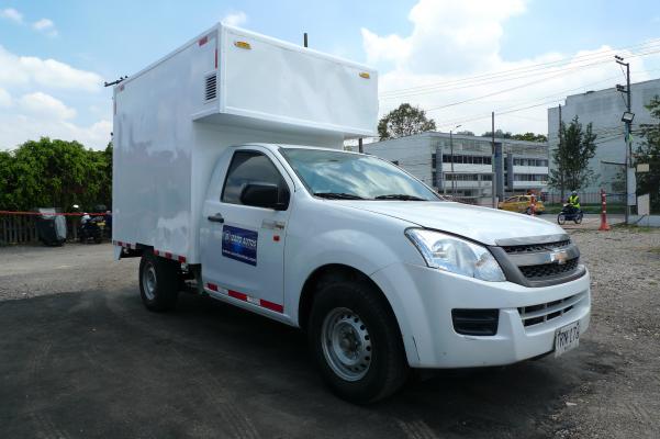 Chevrolet  Luv D-max  Furgon Seco 4x2 2500 Cc zard autos 5
