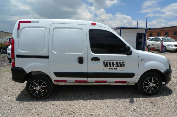 Camioneta Renault Kangoo Uv zard autos 4