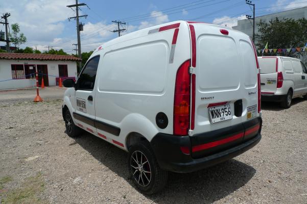 Camioneta Renault Kangoo Uv zard autos 7