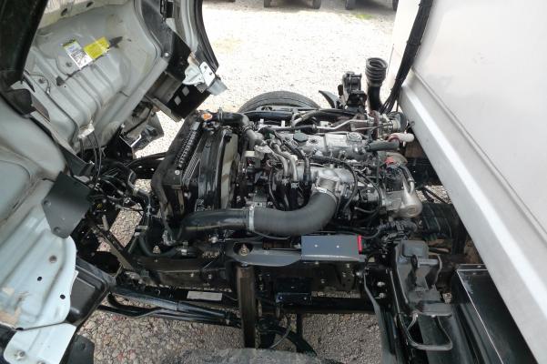 Furgon Nhr 2016  Termo Refrigeración ZARD AUTOS 12