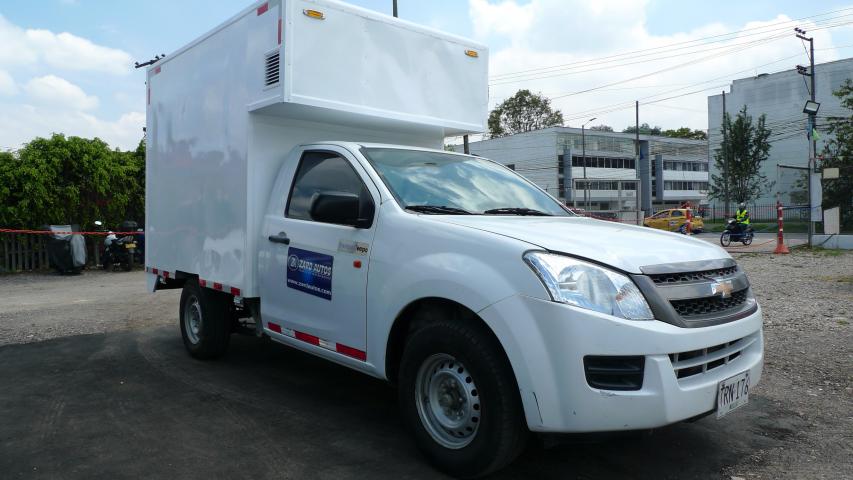 Chevrolet  Luv D-max  Furgon Seco 4x2 2500 Cc zard autos 5