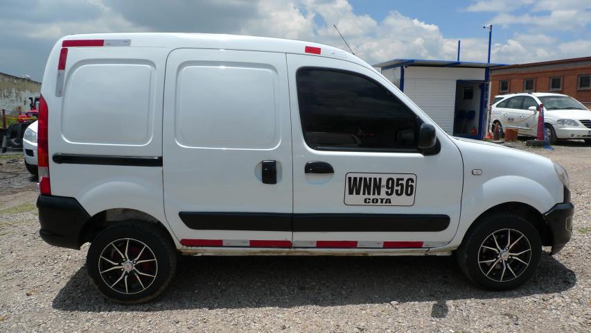 Camioneta Renault Kangoo Uv zard autos 4