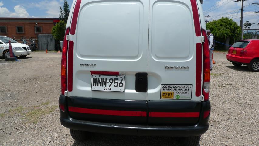 Camioneta Renault Kangoo Uv zard autos 6