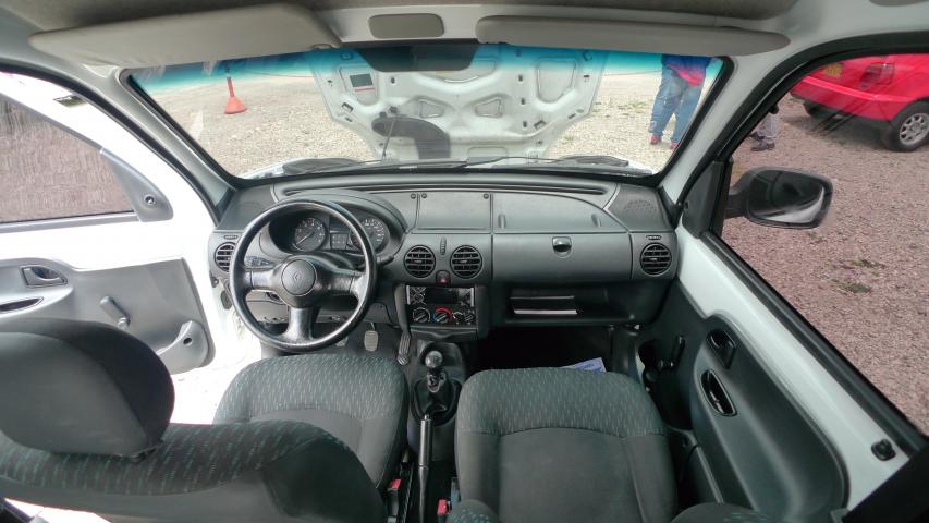 Camioneta Renault Kangoo Uv zard autos 9