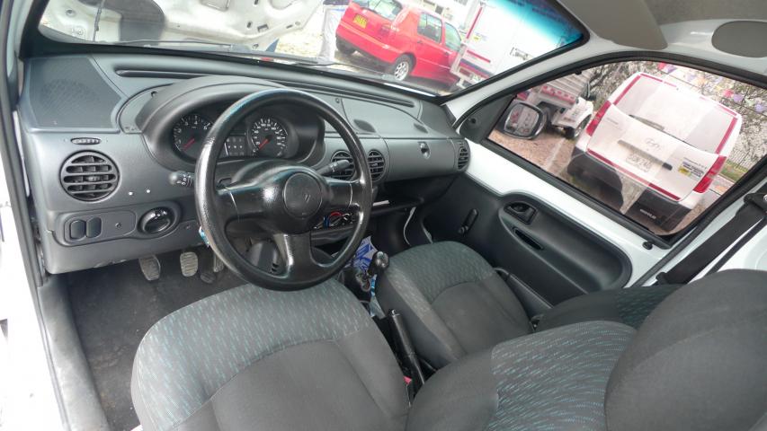 Camioneta Renault Kangoo Uv zard autos 11