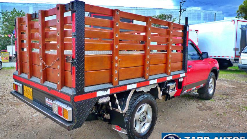 Nissan Frontier 2.5l 133 hp 4x2 ZARD AUTOS 2